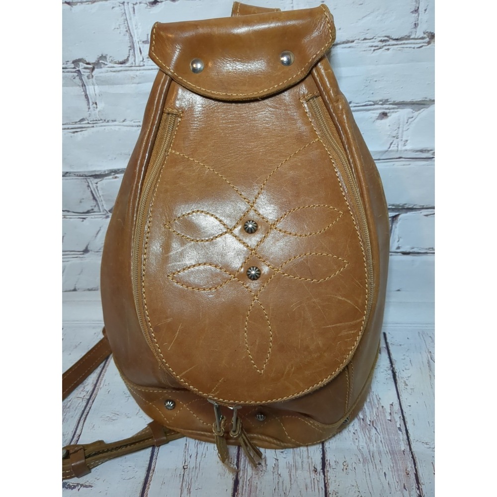 American‎ West Leather Sling Backpack - Picture 2 of 6